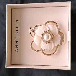 NEW Anne Klein Gold-Tone & Crystal Flower Pin